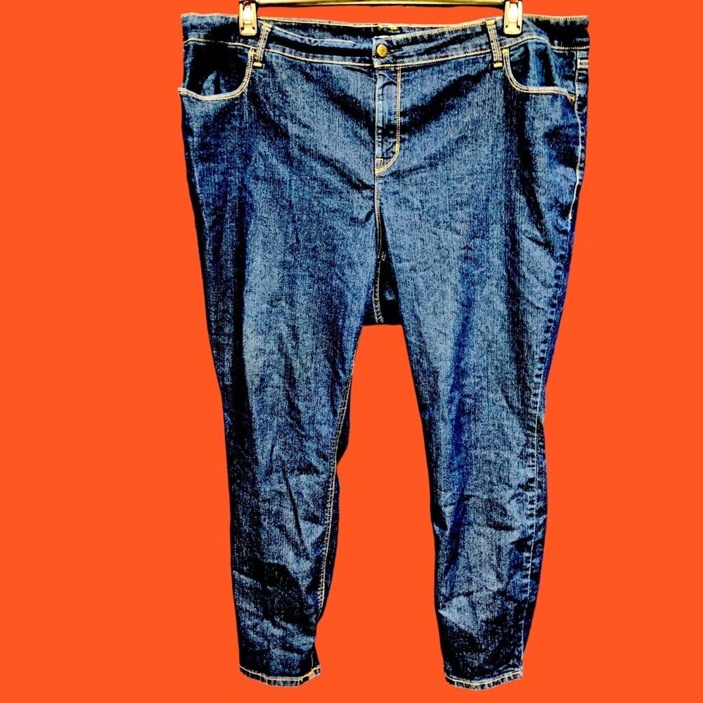 Old Navy Blue Dark Wash Super Skinny Jeans Size 26 Short/46 Inches Short!